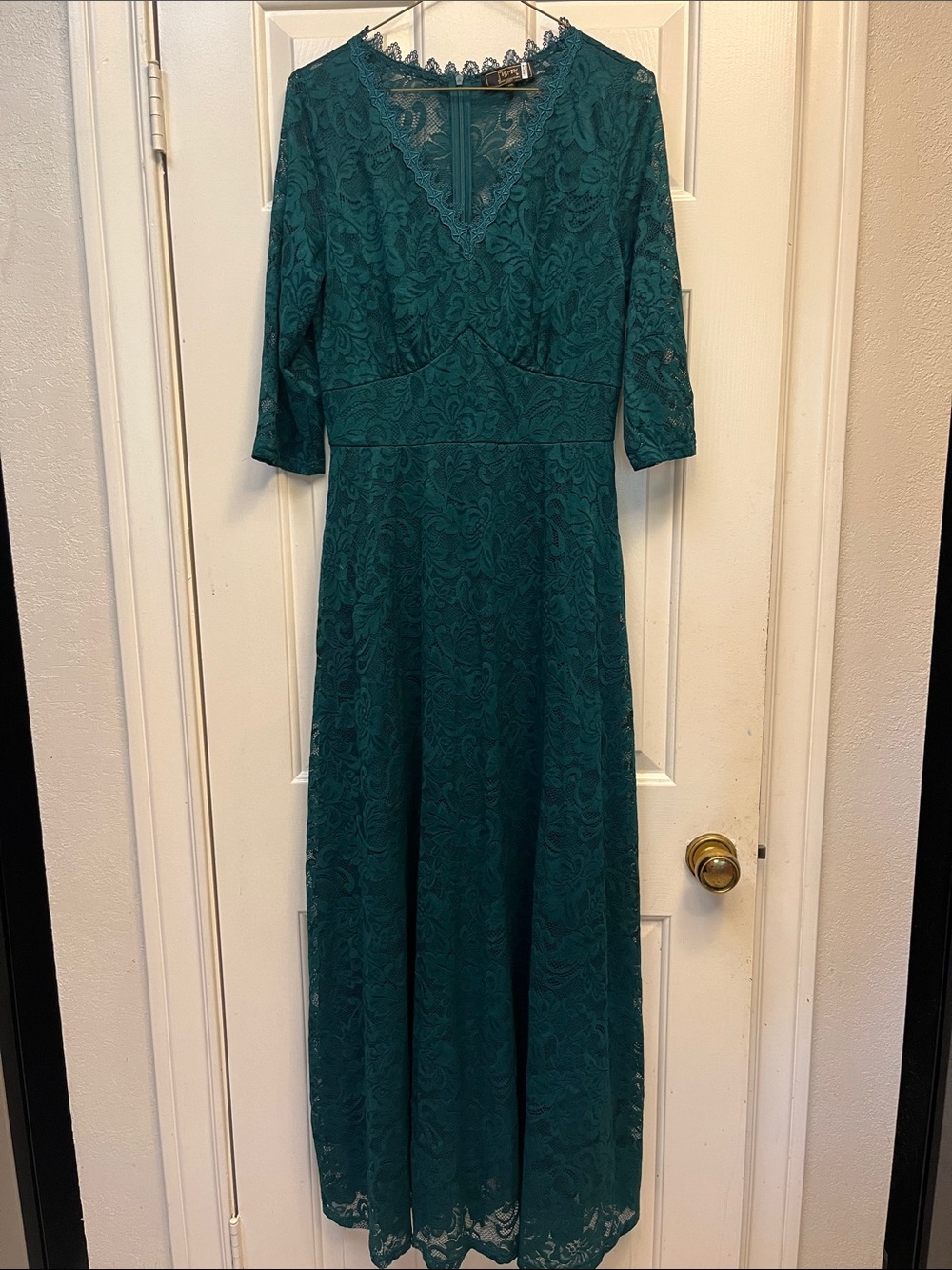MissMay Elegant Green Lace Maxi Dress M NWOT